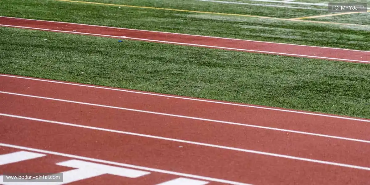 🌟 球星同款周边，把热爱穿在身上，戴在腕间！👕